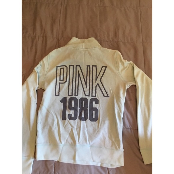 Victoria secret jacket - Picture 2 of 2